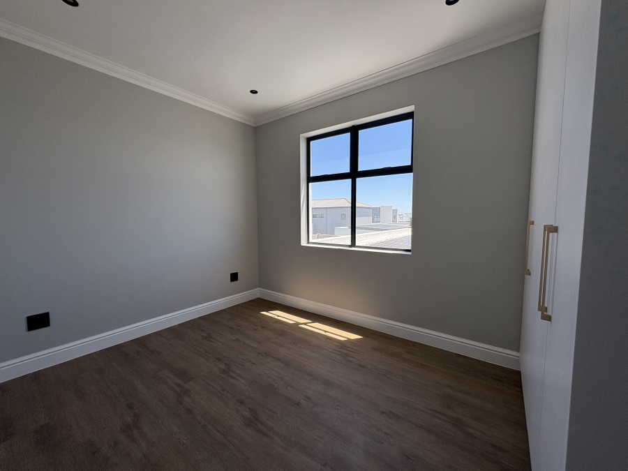 4 Bedroom Property for Sale in Sandown Western Cape